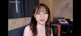 【小马探花】极度淫荡花裙少妇，主动解开裤子手伸进衣服摸奶子，撩起裙子摸逼边口交，骑乘打桩，中途休息自摸起来