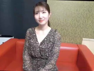 粉嫩性感小姐姐诱惑初体验被操到捂住嘴巴